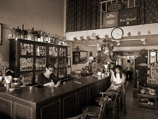 The Writer’s Club & Wine Bar, Chiang Mai