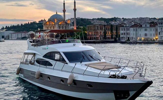 Istanbul Bosphorus Private Yacht Tour 