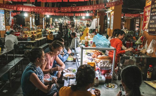 A Taste Of Hanoi: The Ultimate Street Food Experience  