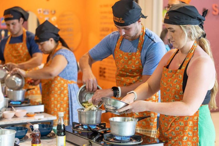 Phuket Authentic Thai Cooking Class And Wat Chalong Temple Visit