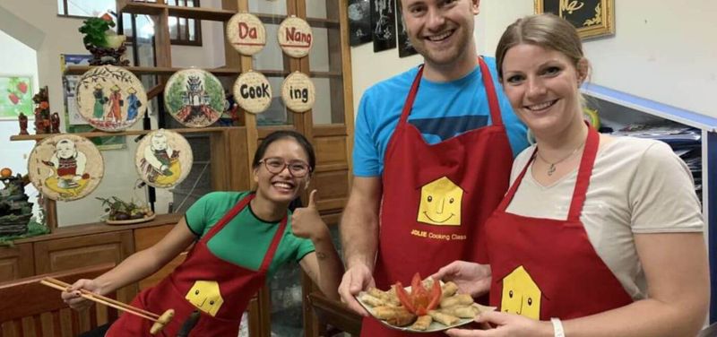 Da Nang Authentic Vietnamese Cooking Class & Highlight Tour