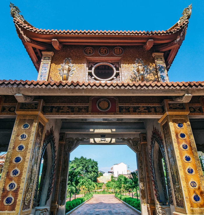 Bát Tràng Temple