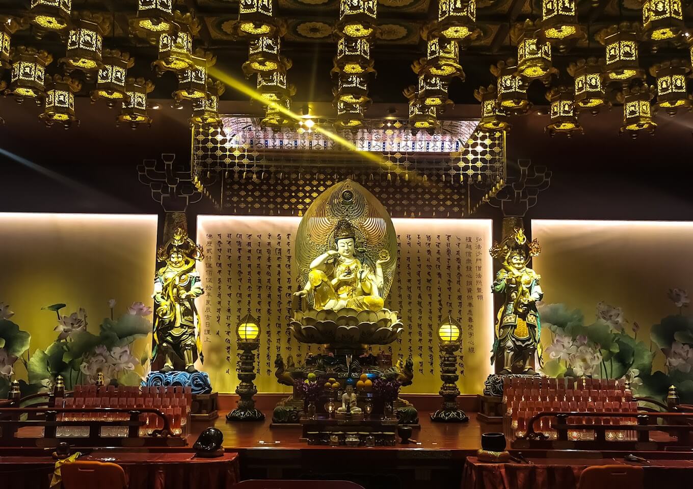 Buddha Tooth Relic Temple