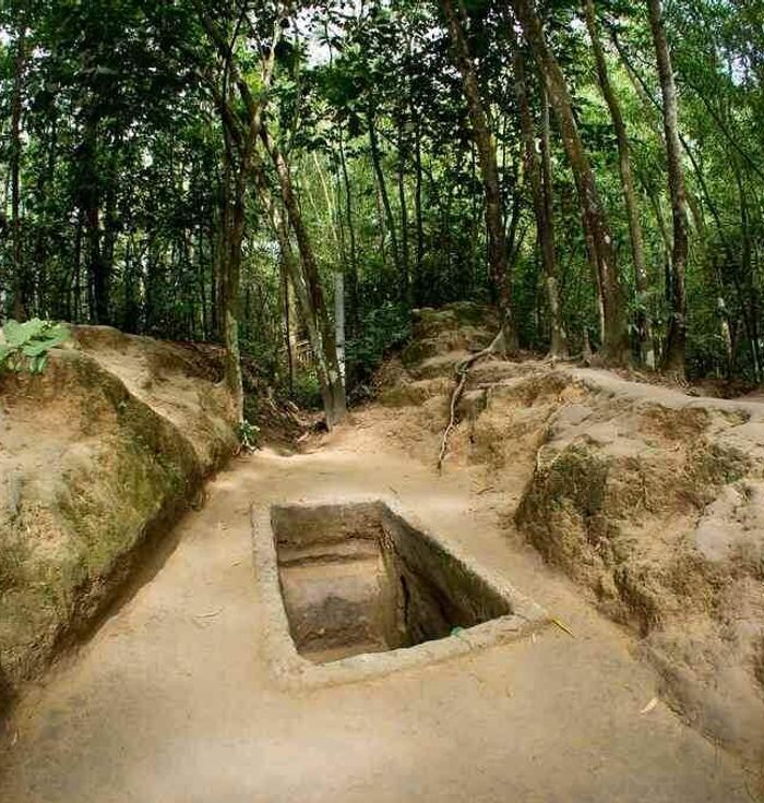 Cu Chi Tunnels