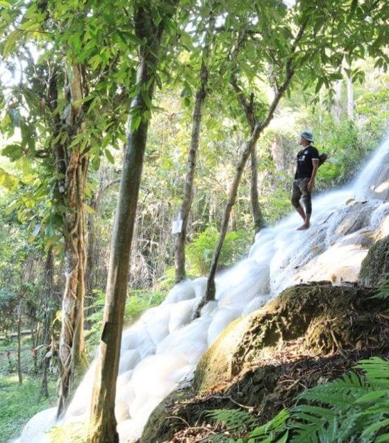 Chiang Mai Doi Suthep Temple & Sticky Waterfall Tour       