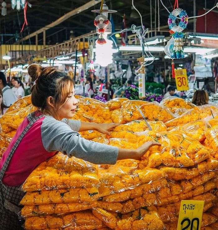 Pak Khlong Talat Mai Flower Market