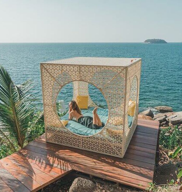 Rock Swing Beach
