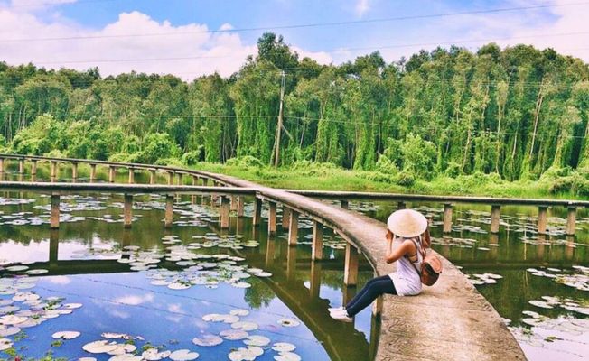 Tan Lap Floating Village Eco-Tourism Adventure