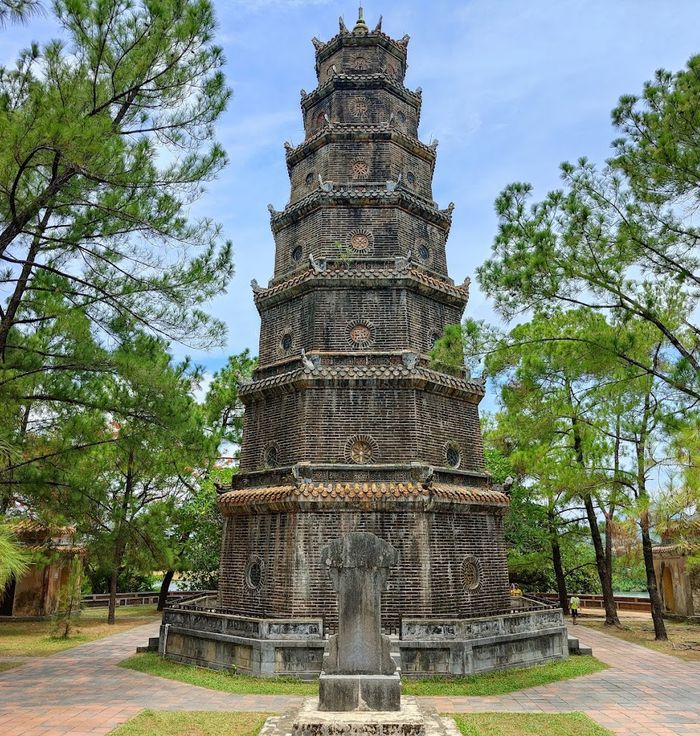 Thien Mu Pagoda