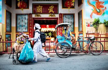 Trishaw Ride & Mae Ping River Cruise