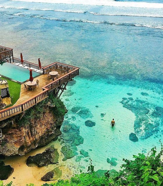 Suluban Beach, Bali