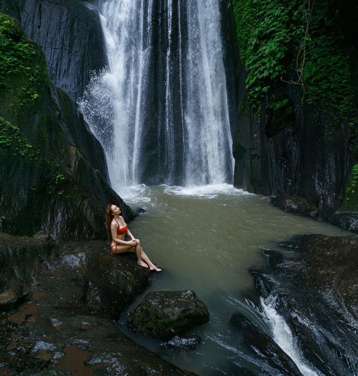 Dusun Kuning Waterfall (Air Terjun Kuning)