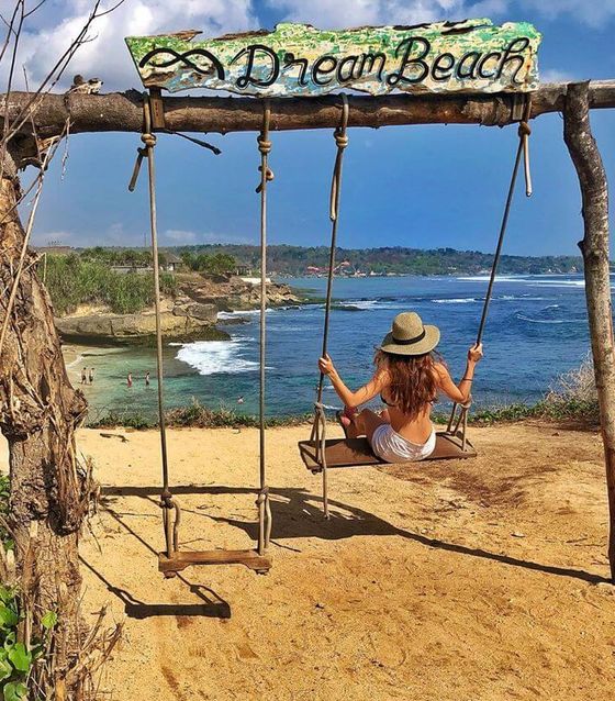 Dream Beach Nusa Lembongan