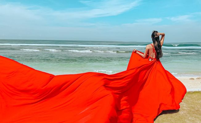 VIP Bali Flying Dress Photoshoot - Uluwatu 
