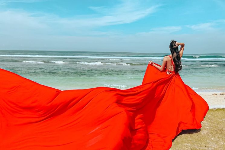 VIP Bali Flying Dress Photoshoot - Uluwatu 