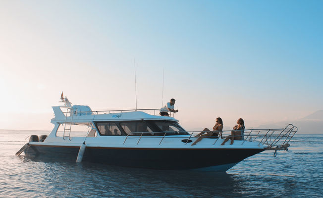 VIP Private Boat to Nusa Penida: Snorkeling with Mantas + Land Tour          