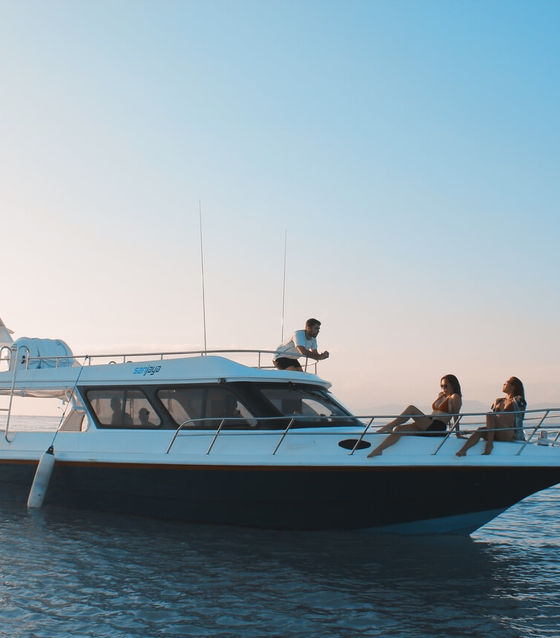 VIP Private Boat to Nusa Penida: Snorkeling with Mantas + Land Tour          